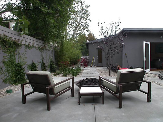 8369 patio 3