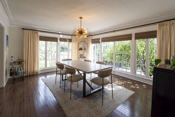 8912 dining 4