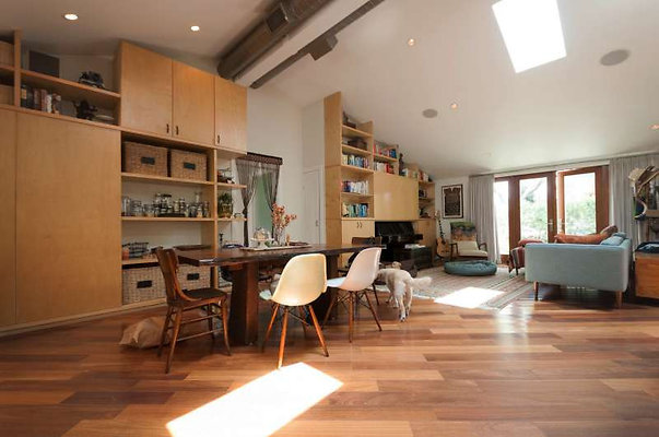 10454 dining 1