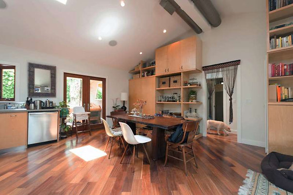 10454 dining 2