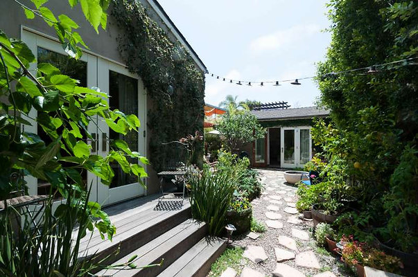 10454 patio 12