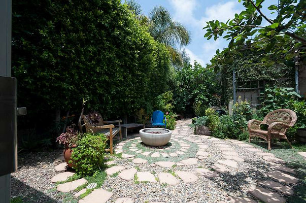 10454 patio 7