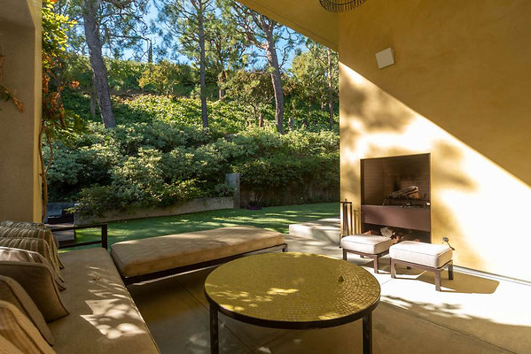 13000 patio 5