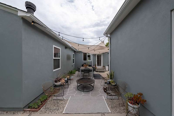 11683 patio 4