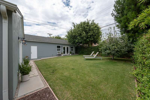 11683 garden 1