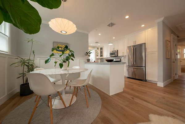 11683 dining 5