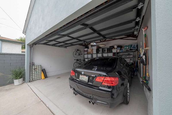 11683 garage 3