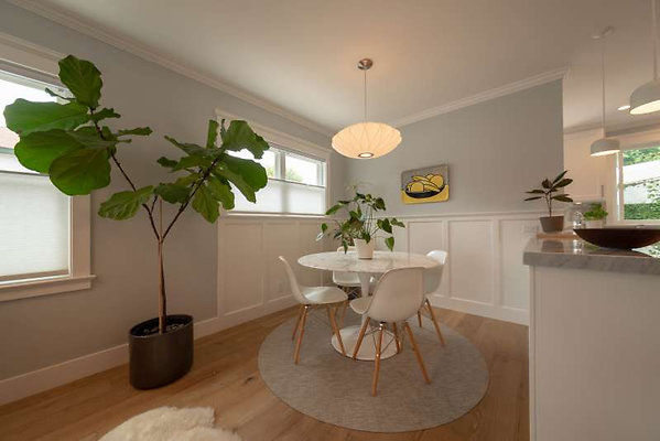 11683 dining 1