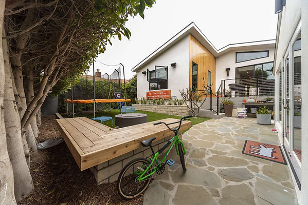 13660 patio 2