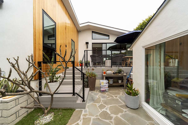 13660 patio 3
