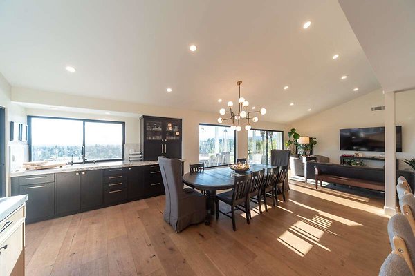 13986 dining 1