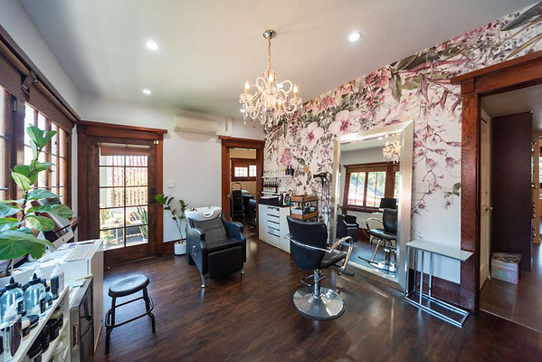 13417 salon 4