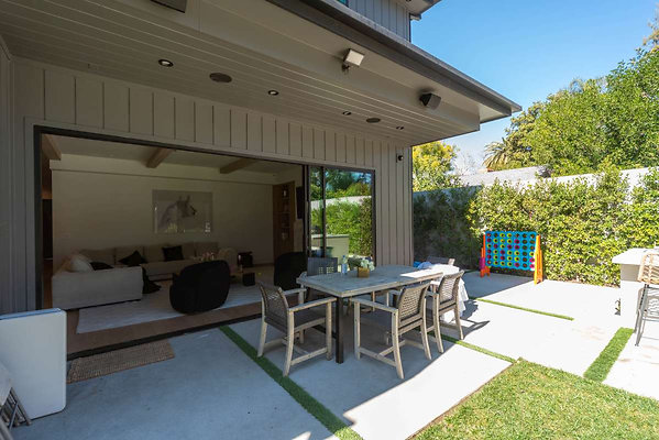 13197 patio 6