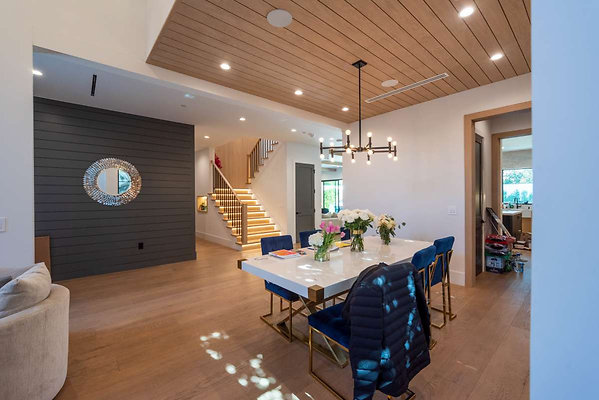 13197 dining 1