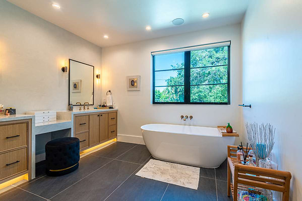 13197 bath 4