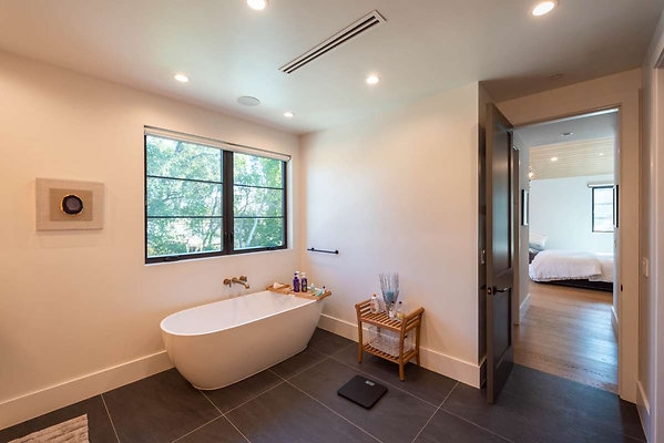 13197 bath 3