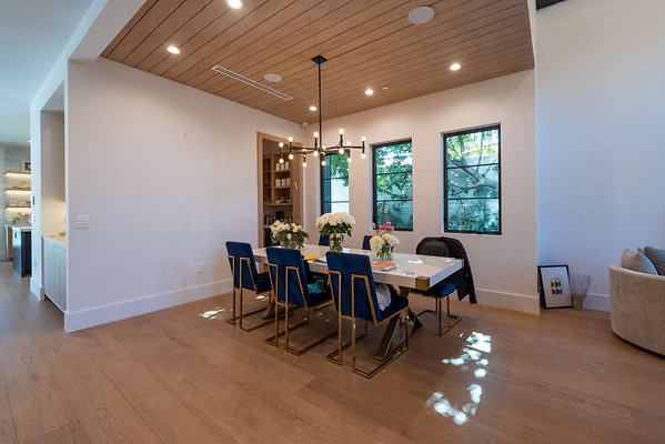 13197 dining 4