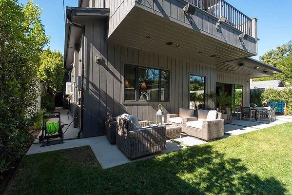 13197 patio 2