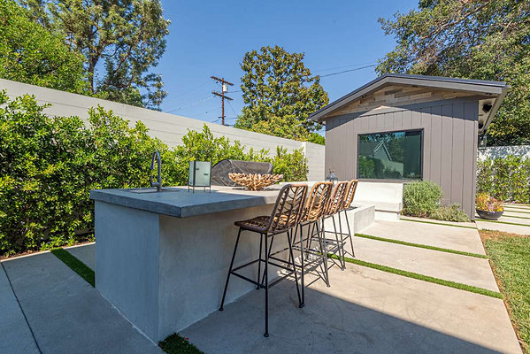 13197 patio 5