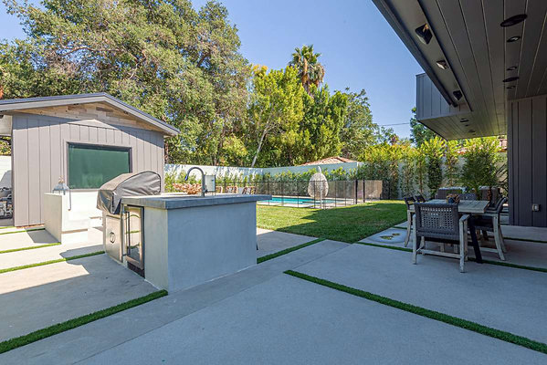 13197 patio 1