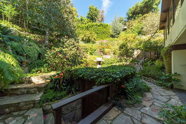 12668 garden 5
