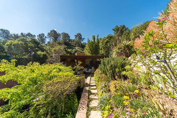 12668 garden 1