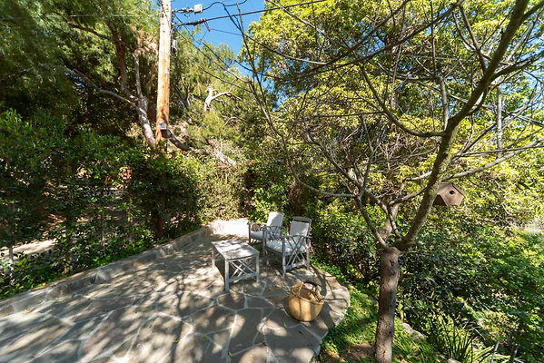 12668 patio 5