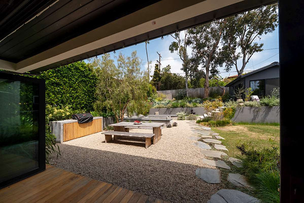 13292 patio 1
