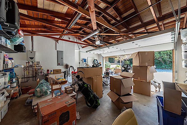 12254 garage 2