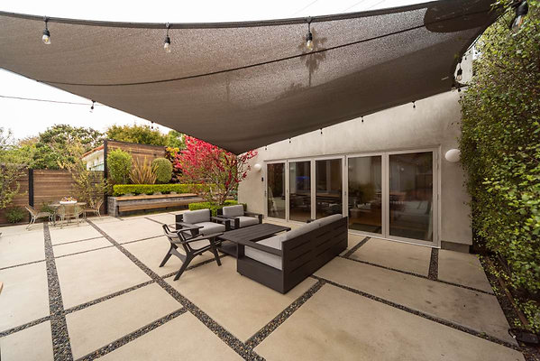 13285 patio 12