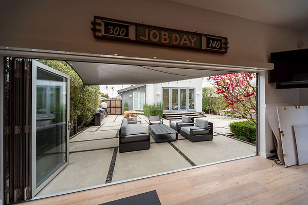 13285 patio 14