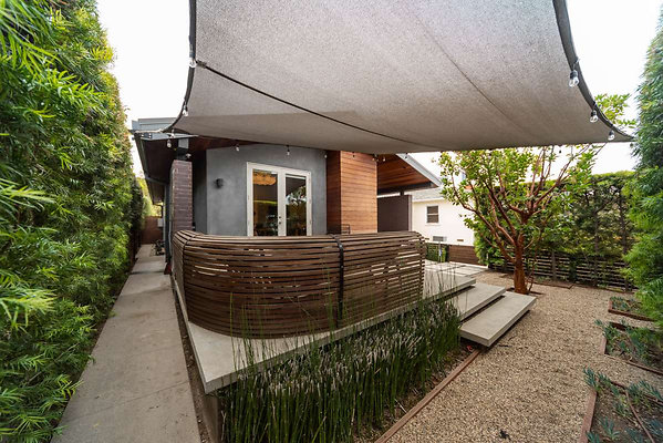 13285 patio 1