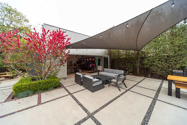 13285 patio 9