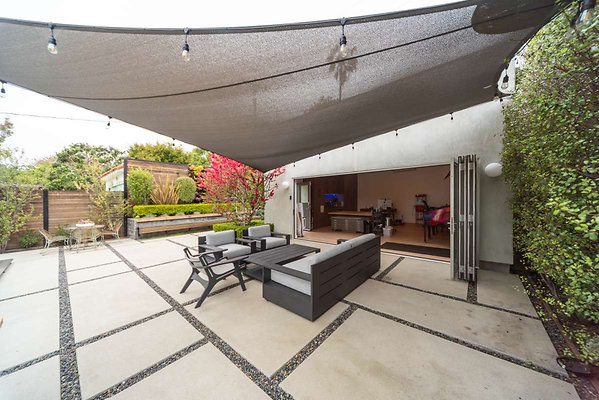 13285 patio 13