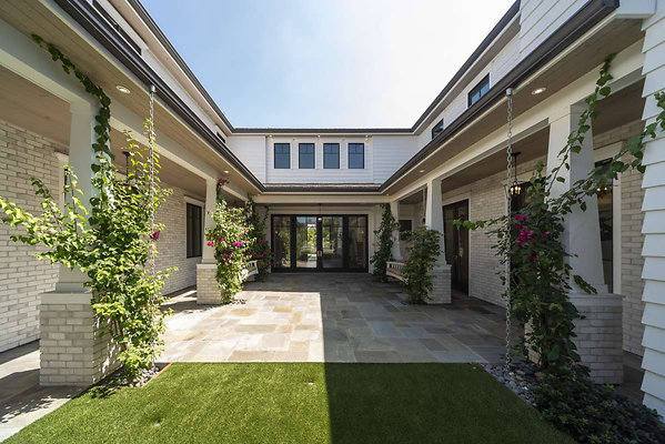 13436 patio 2