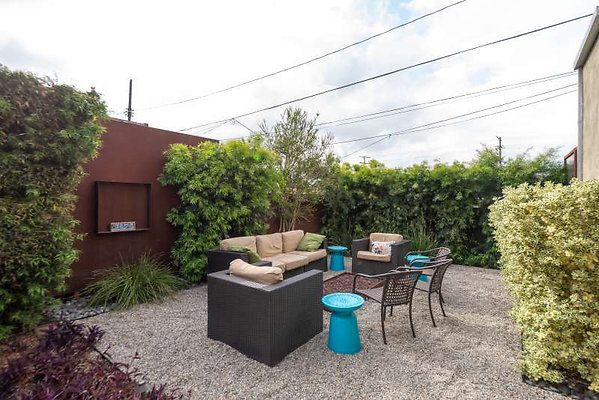 6042 patio 5