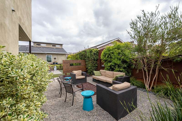 6042 patio 8