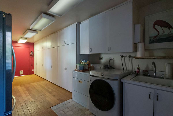 12922 laundry 1