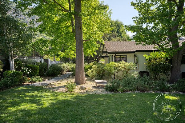 modern-farmhouse-6-79