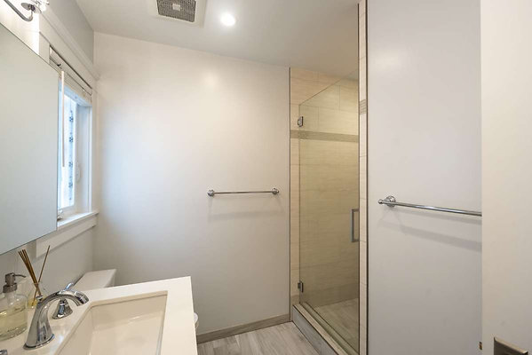 13654 bath 3