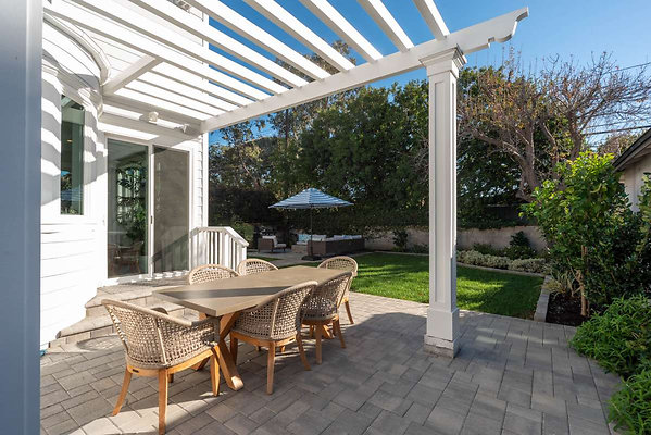 13147 patio 1