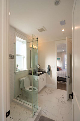 13147 bath 5