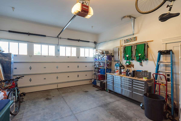 13147 garage 1