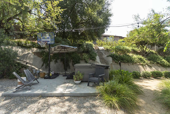 13709 patio 4