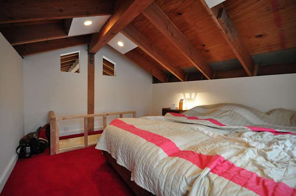 8928 attic 1