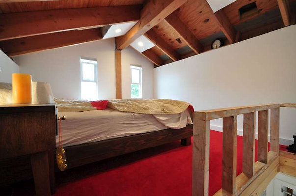 8928 attic 4