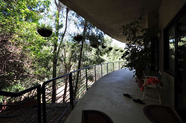 9073 patio 7