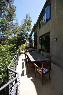 9073 patio 8