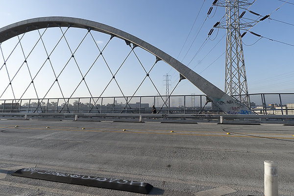 6TH STREET BRIDGE 2025-106
