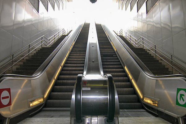PershingSquareStation Entrance-5